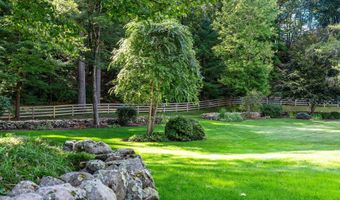 6 Pine Hill Rd, Burlington, CT 06013