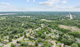 908 38th Ave, Anoka, MN 55303