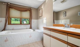 80 Fisher Rd 50, Cumberland, RI 02864