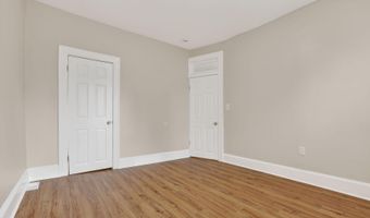 2727 BAKER St, Baltimore, MD 21216