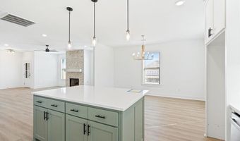 6900 SW Basswood St, Bentonville, AR 72713