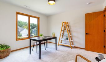 1023 Florida Ave, Ames, IA 50014