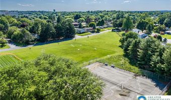 3146 Club Dr, Allentown, PA 18103