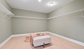 4481 FARM VIEW Dr, Ann Arbor, MI 48105