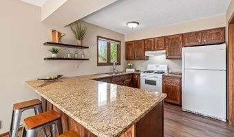 1088 Whitney Dr, Apple Valley, MN 55124