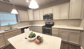 9257 Thames Dr, Avon, IN 46123