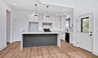 32 Coalburn Dr, Bella Vista, AR 72715
