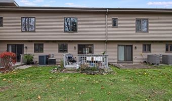 393 Mohegan Cir 393, Andover, NJ 07848