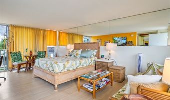 2947 Kalakaua Ave 703, Honolulu, HI 96815