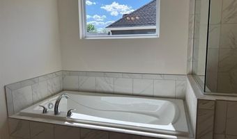 7296 Evergreen Trl, Almont, MI 48003