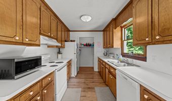 918 Circle Dr, Angier, NC 27501