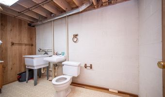 6488 S Timberidge Dr, Austintown, OH 44515