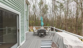 37 Standish Way, Amherst, NH 03031