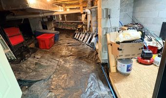 218 Central Ave, Ansted, WV 25812