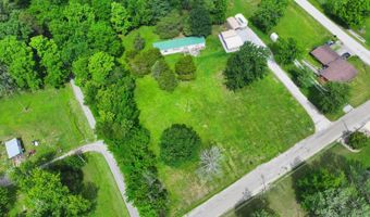 305 N Eighth St, Albion, IL 62806