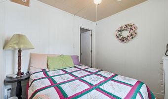 2948 E Skinner Lake N Dr, Albion, IN 46701