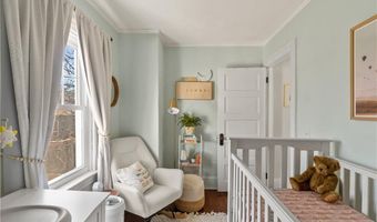 35 Hall Ave, Newport, RI 02840