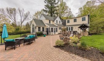 2534 Dodd Rd, Willoughby Hills, OH 44094
