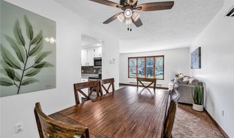 130 Graybark Ln, Amherst, OH 44001