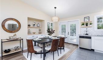259 Buttonwoods Ave, Warwick, RI 02886