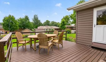 2944 Monroe Dr, Ames, IA 50010