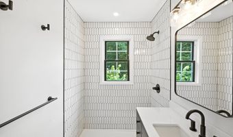 11 Budd Dr, Bethel, CT 06801