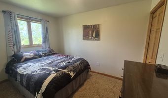 13426 Ringneck Ln, Aberdeen, SD 57401