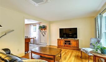 89 Skunk Hill Rd, Hopkinton, RI 02832