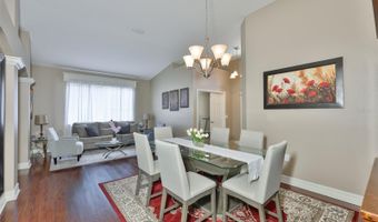 7318 GUILFORD PINE Ln, Apollo Beach, FL 33572