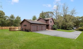 67 Daniel Dr, North Kingstown, RI 02852