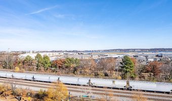 3650 S GLEBE Rd 460, Arlington, VA 22202