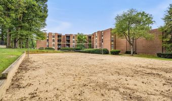 8318 TOBIN Rd 31, Annandale, VA 22003