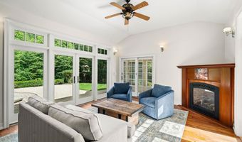 38 Rowell E Rd, Brentwood, NH 03833