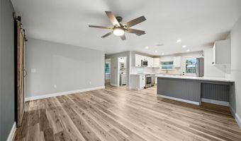 203 HERBERT St, Auburndale, FL 33823