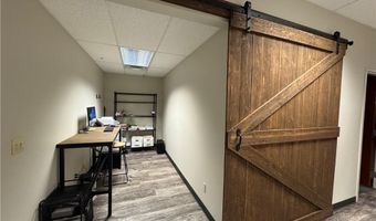 206 SW 8th St 112, Bentonville, AR 72712