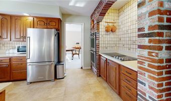 410 Wandsworth St, Narragansett, RI 02882