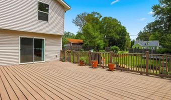 615 Highland Ave, Antioch, IL 60002
