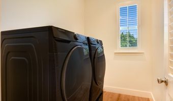 2580 Peterson Creek Dr, Santa Rosa, CA 95403
