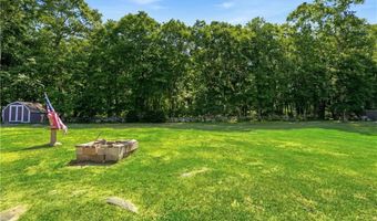 42 Charles Ave, Charlestown, RI 02813