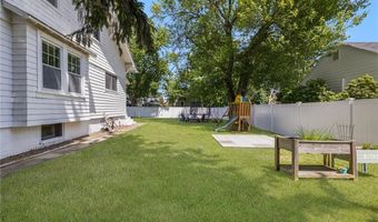 110 Spofford Ave, Warwick, RI 02888