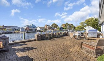 64 Harbor Inn Rd, Bayville, NJ 08721