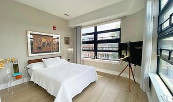 1111 ORREN St NE 300, Washington, DC 20002