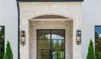 290 Christopher Robin Rd, Alpharetta, GA 30005