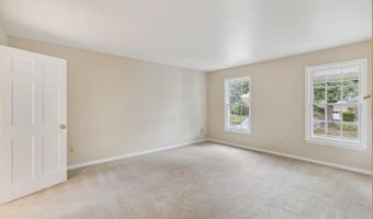 4893 35TH Rd N, Arlington, VA 22207