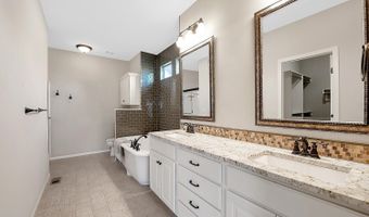 2132 N Stonegate Cir, Andover, KS 67002