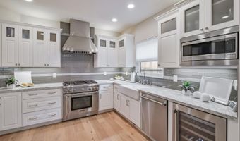 505 Cliff Dr, Aptos, CA 95003