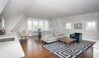 25 Dearborn St 2, Newport, RI 02840