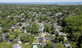 540 Sherman Ave, Belford, NJ 07718