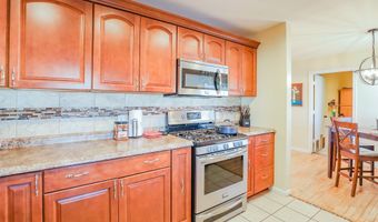 1005 Maple Dr, Alamogordo, NM 88310