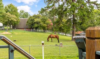 1793 Cherokee Dr, Bean Station, TN 37708